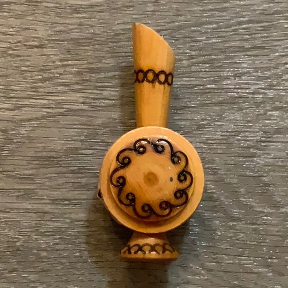 VINTAGE UKRAINIAN PERFUME WOODEN BOX from 1970's. Very Rare to find!
